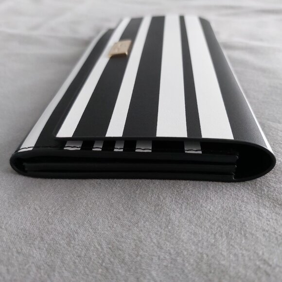 Kate Spade Black & White Striped Leather Wallet – Elegant, Authentic & Like New - Picture 9 of 10